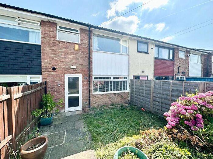 3 Bedroom Property To Rent In Bennet Court, Leeds, LS15