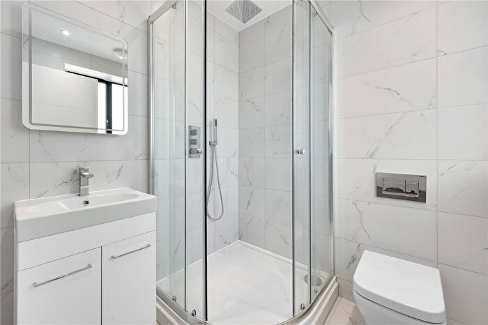 2 Bedroom Semi-Detached House For Sale In Stable Close, Wexham, Slough, SL3