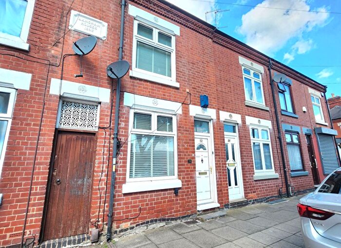 3 Bedroom Terraced House To Rent In Harrison Road, Leicester, LE4