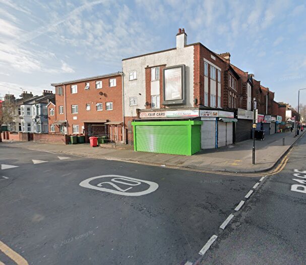 4 Bedroom Flat To Rent In Plashet Road, London, London, E13