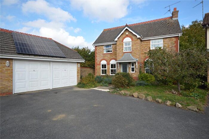 4 Bedroom Detached House For Sale In Whitehaven, Luton, Bedfordshire, LU3
