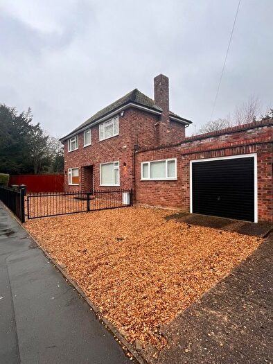 4 Bedroom Property To Rent In Princes Gardens, Peterborough, PE1