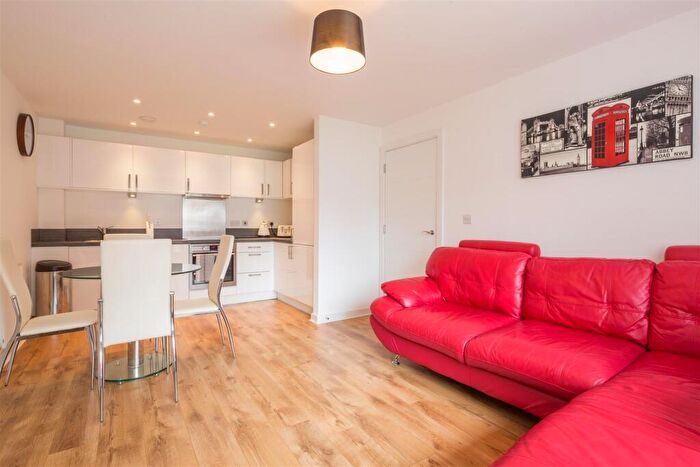 2 Bedroom Apartment To Rent In Somerville Court, Newsom Place, St Peter's Road, St Albans, AL1