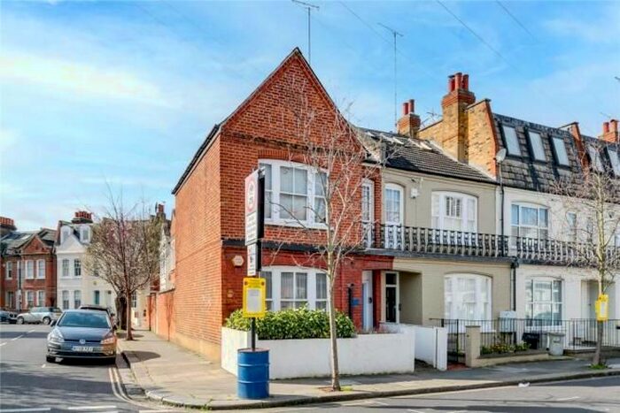 Studio To Rent In Hazlebury Road, London, SW6