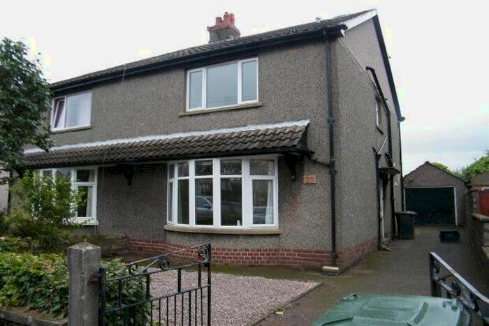 4 Bedroom Semi-Detached House To Rent In Sharpes Avenue, Lancaster, LA1
