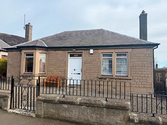 3 Bedroom Bungalow To Rent In Kirkhill Terrace, Piersfield, Edinburgh, EH16
