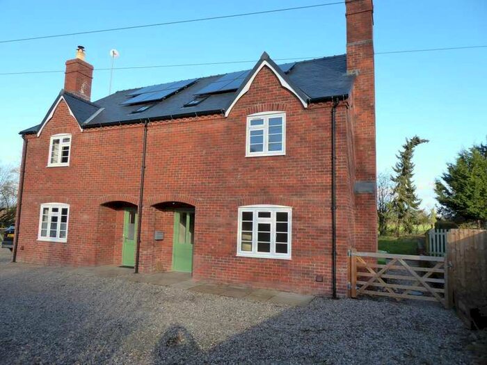 3 Bedroom Semi-Detached House To Rent In Hindford, , SY11