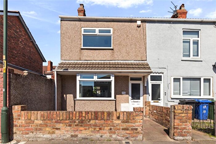 3 Bedroom End Of Terrace House For Sale In Combe Street, Cleethorpes, N E Lincs, DN35