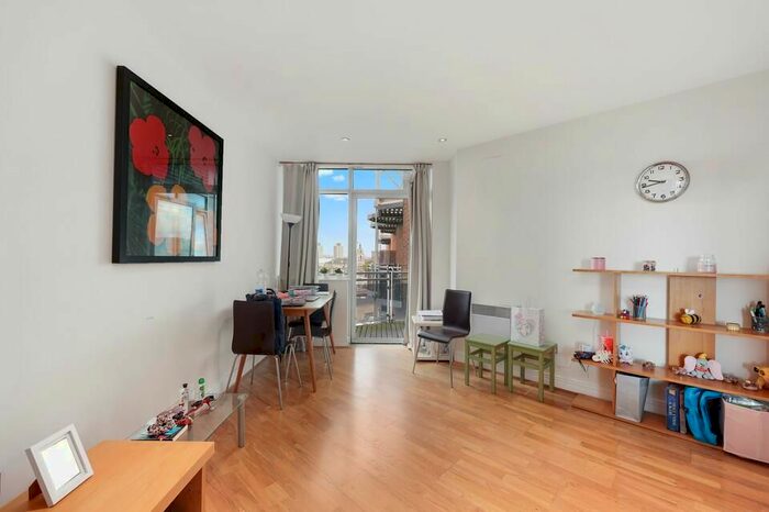 2 Bedroom Flat To Rent In Gerry Raffles Square, London, E15