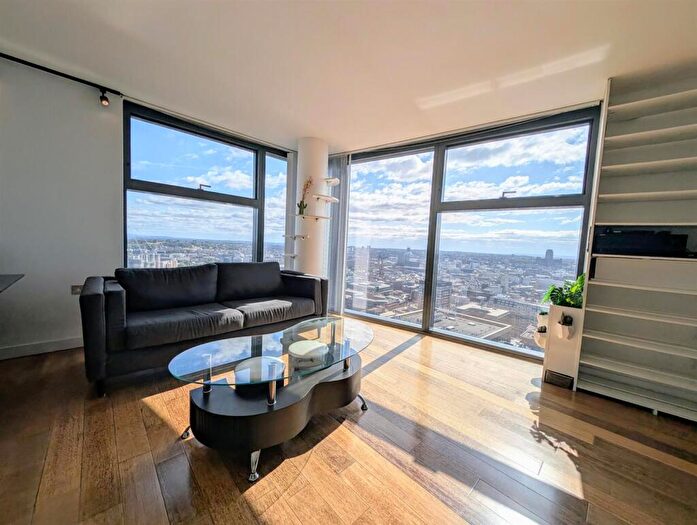2 Bedroom Apartment To Rent In West Tower, Brook Street, Liverpool, L3