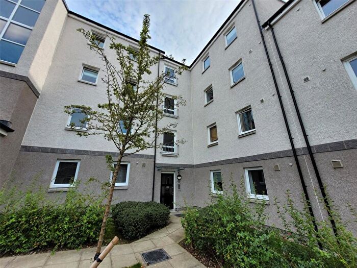 2 Bedroom Flat To Rent In Spencer Court, City Centre, Aberdeen, AB24