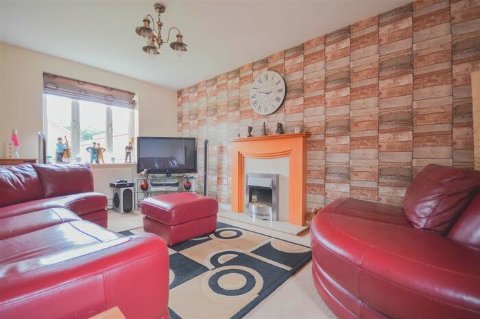 3 Bedroom Semi-Detached House To Rent In Ruster Way, Hampton Hargate, Peterborough, PE7