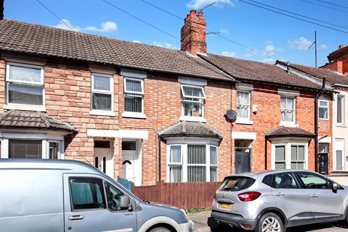 3 Bedroom Terraced House For Sale In Queen Street, Rushden, NN10