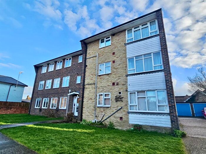 2 Bedroom Flat To Rent In Broadwater Street East, Worthing, BN14