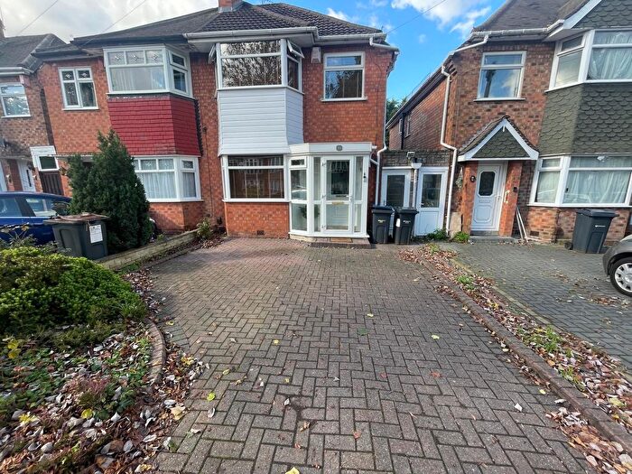 3 Bedroom Semi-Detached House To Rent In Arran Road, Birmingham, B34