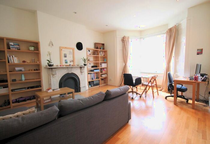 1 Bedroom Flat To Rent In Hillmarton Road, Islington, N7