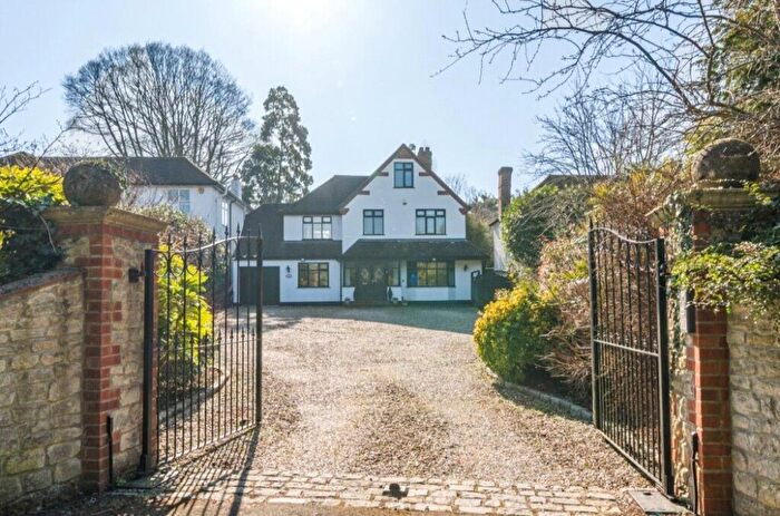 5 Bedroom Detached House For Sale In London Road, Headington, Oxford, OX3