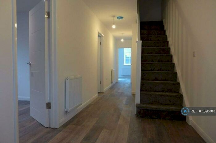 4 Bedroom Terraced House To Rent In Wollescote Forge Mews, Stourbridge, DY9