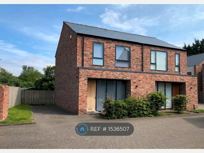 3 Bedroom Semi-Detached House To Rent In The Old Manor, Wirral, CH42