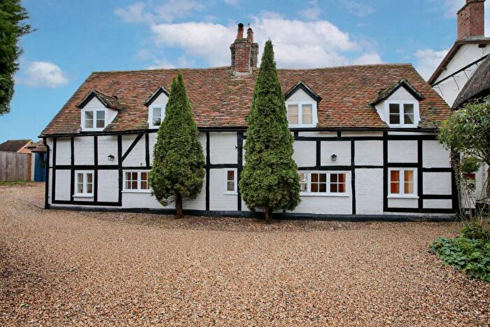 3 Bedroom Detached House For Sale In Rotten Row, Dorchester-on-Thames, OX10