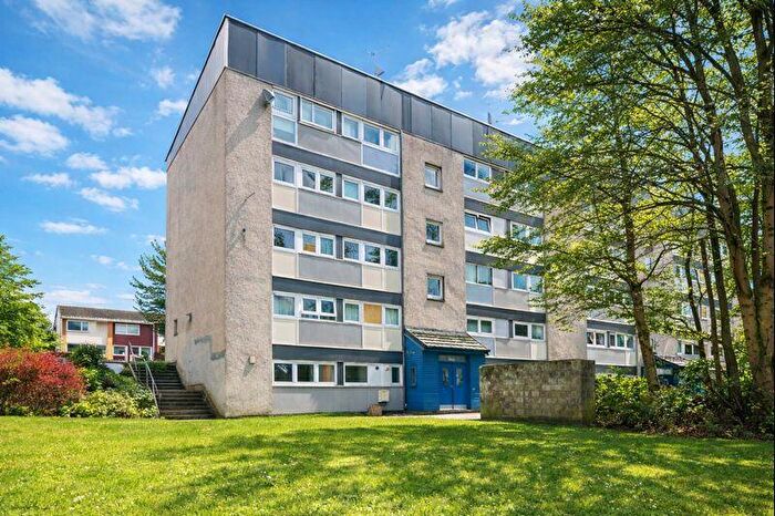 2 Bedroom Flat To Rent In Sandyknowes Road, Carbrain, North Lanarkshire, G67