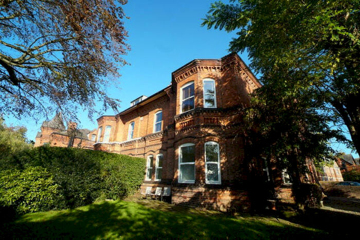 2 Bedroom Flat To Rent In Eversley Park, Chester, Cheshire, CH2
