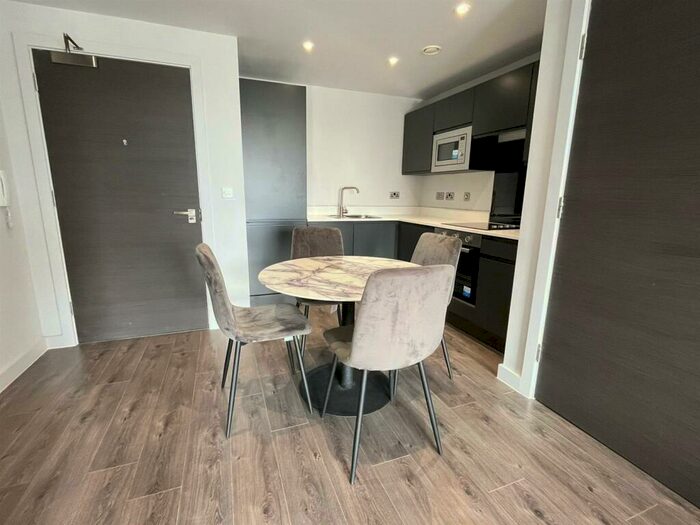 2 Bedroom Apartment To Rent In Parliament Street, Liverpool, L8