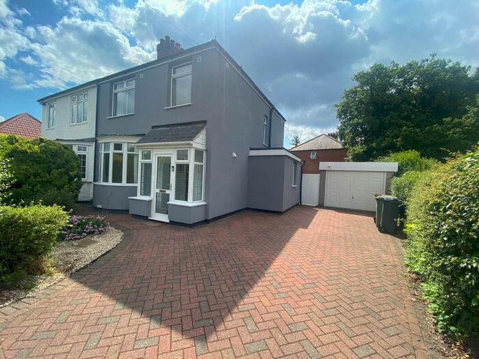 3 Bedroom Semi-Detached House To Rent In Walsall Road, Aldridge, Walsall, WS9