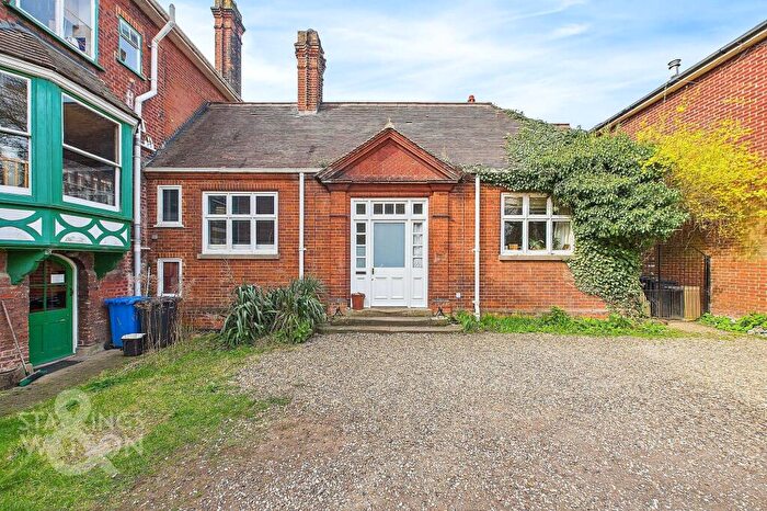 3 Bedroom Semi-Detached House For Sale In Bracondale Millgate, Trowse, Norwich, NR1