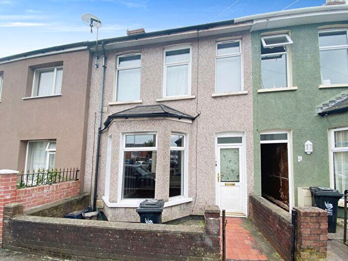 2 Bedroom Flat To Rent In Bed Gf Flat With Garden. Cromwell Road, Newport, NP19