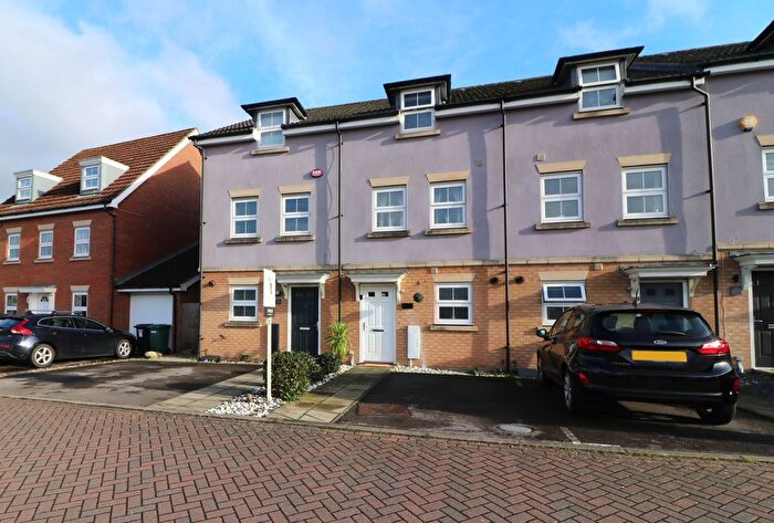 3 Bedroom Terraced House For Sale In Lebburn Meadows, Hedge End, SO30