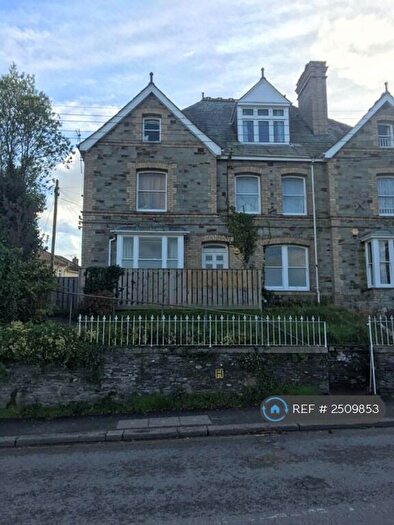 2 Bedroom Flat To Rent In Molesworth Street, Wadebridge, PL27
