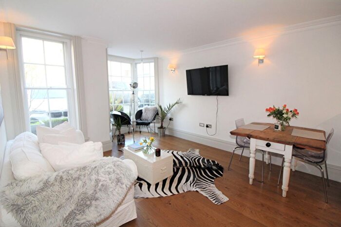 2 Bedroom Flat To Rent In London Road, Tunbridge Wells, TN1