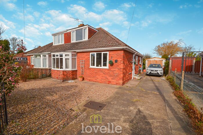2 Bedroom Semi-Detached Bungalow For Sale In Marquis Avenue, New Waltham, DN36