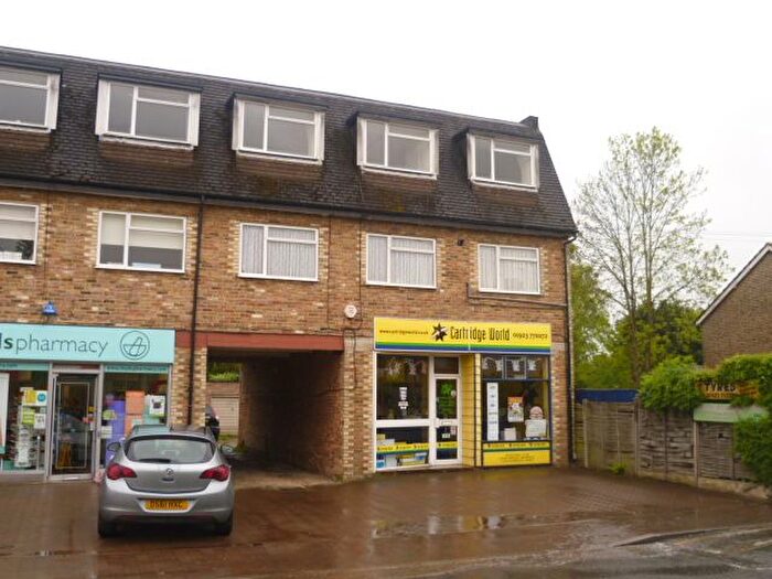 2 Bedroom Flat To Rent In New Road, Croxley Green, Hertfordshire, WD3