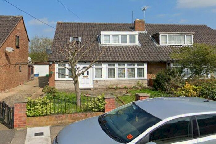 3 Bedroom Property To Rent In Ravensbourne Gardens, Ilford, IG5