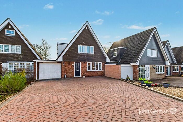3 Bedroom Link Detached House For Sale In Rambleford Way, Parkside, Stafford, ST16