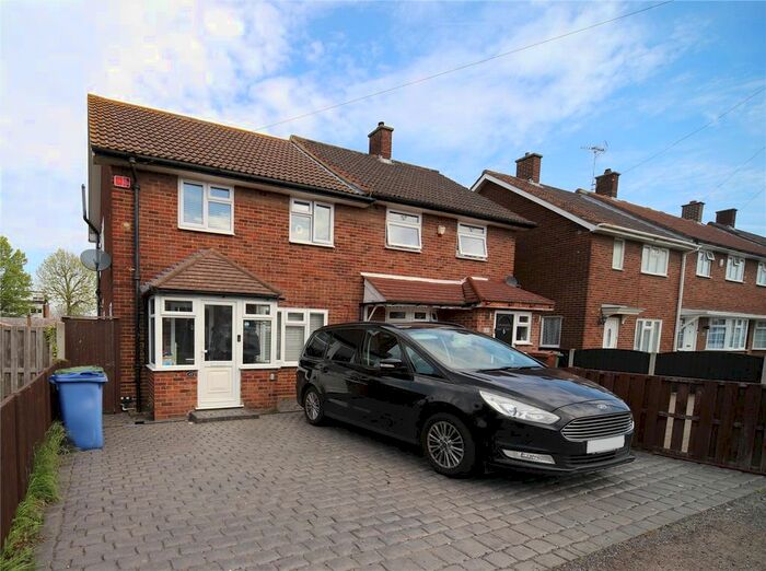 3 Bedroom Semi-Detached House To Rent In Abbotts Drive, Stanford-Le-Hope, Essex, SS17