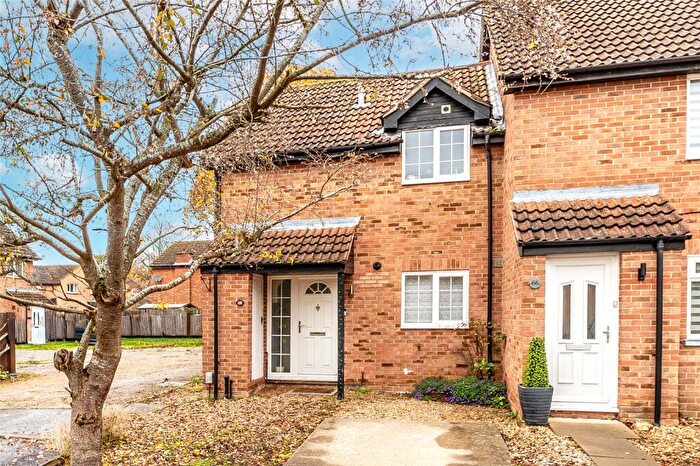 2 Bedroom End Of Terrace House For Sale In Lindsay Drive, Abingdon, Oxfordshire, OX14