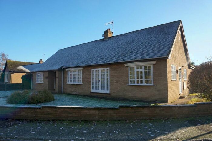 3 Bedroom Bungalow To Rent In Hulton Drive, Emberton, MK46