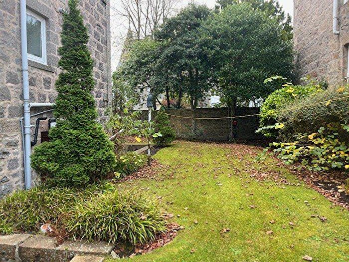 1 Bedroom Flat To Rent In Queens Gate, West End, Aberdeen, AB15