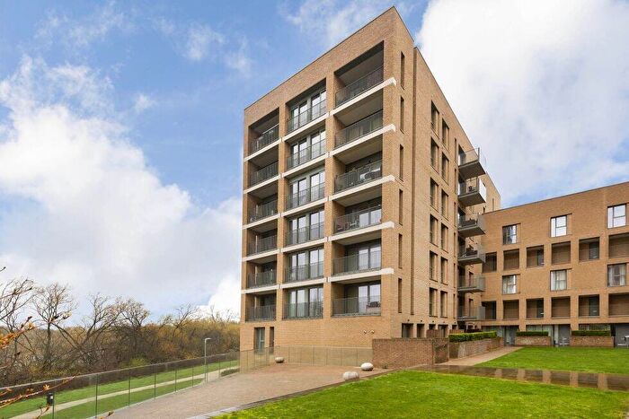 2 Bedroom Flat To Rent In Hendon Waterside, Hendon Central, NW9