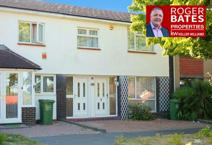 3 Bedroom Terraced House To Rent In Kent View Road, Basildon, SS16