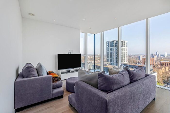 1 Bedroom Flat For Sale In Devan Grove, Hackney, London, N4