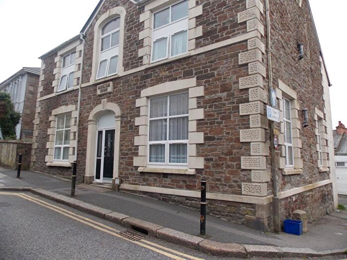 2 Bedroom Flat To Rent In Green Lane, Redruth, TR15
