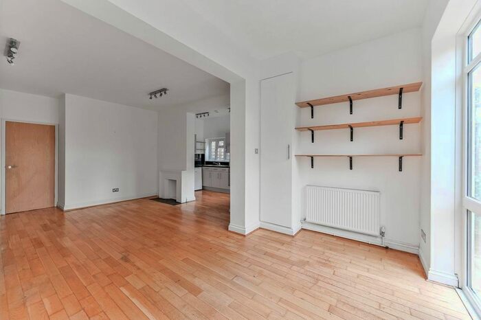 2 Bedroom Flat For Sale In Lewin Road, Streatham, London, SW16