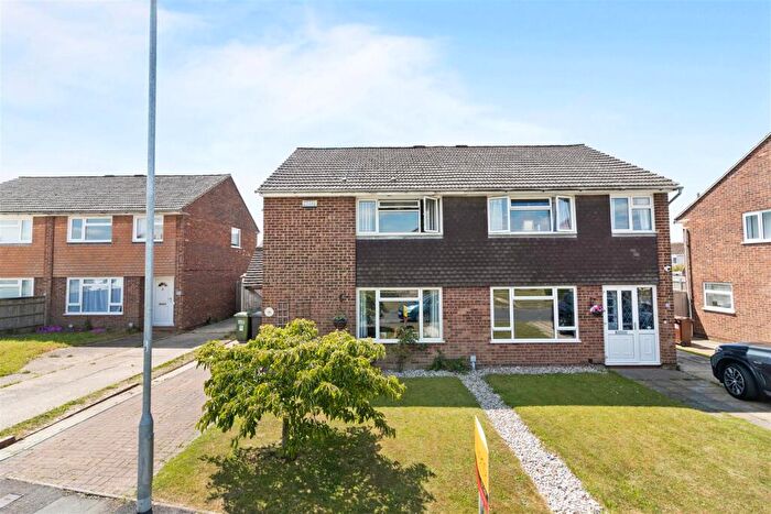 3 Bedroom Semi Detached House For Sale In Stroma Gardens, Hailsham, BN27