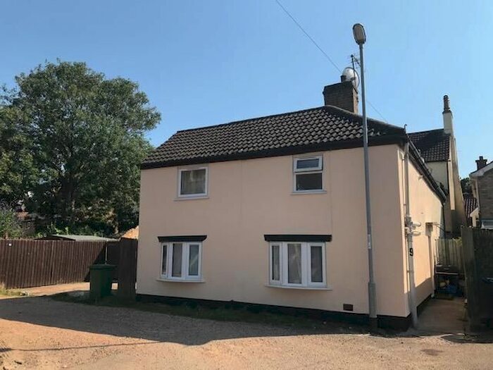 2 Bedroom Property To Rent In Brooks Road, March, PE15