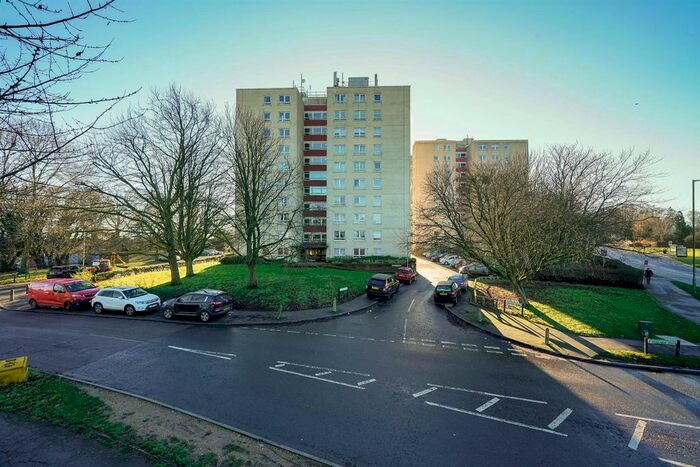 2 Bedroom Flat To Rent In Pelham Court, Leverstock Green, Hertfordshire, HP2