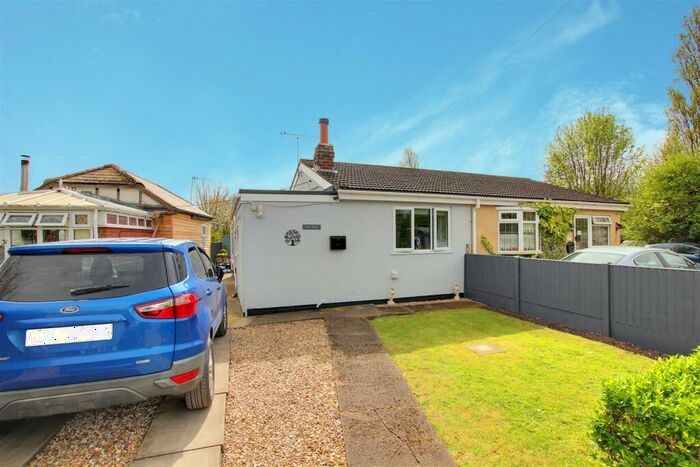 1 Bedroom Semi-Detached Bungalow For Sale In Kent Avenue, Theddlethorpe, LN12